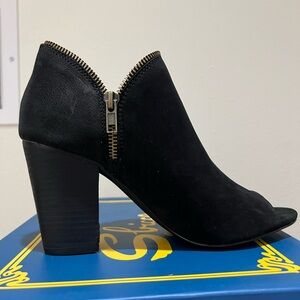 Sbicca Booties Suede